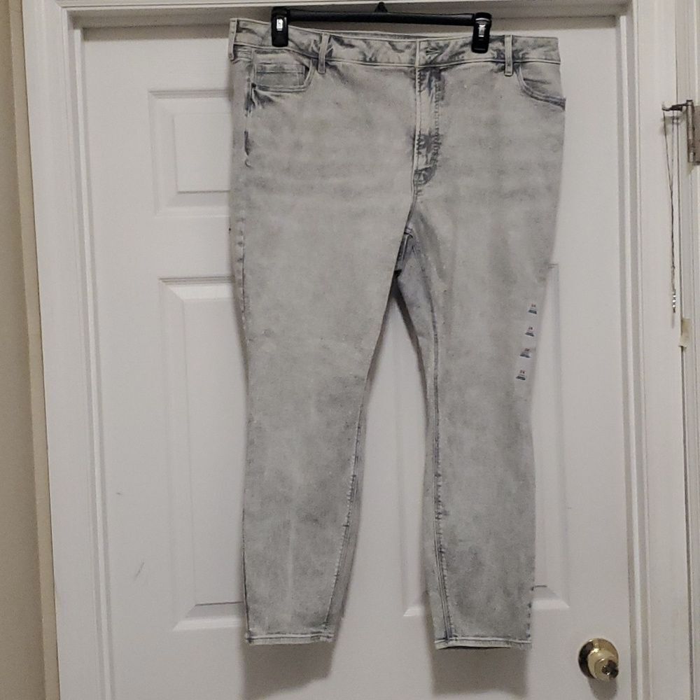 Old navy woman white wash jeans  high waist